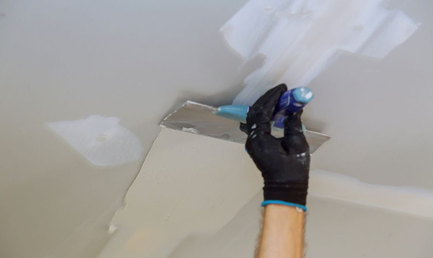 Płyty kartonowo-gipsowe w hurtowni budowlanej